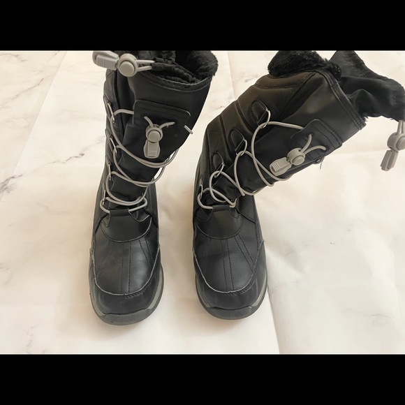 Land’s End Snow Boot - Picture 5 of 9